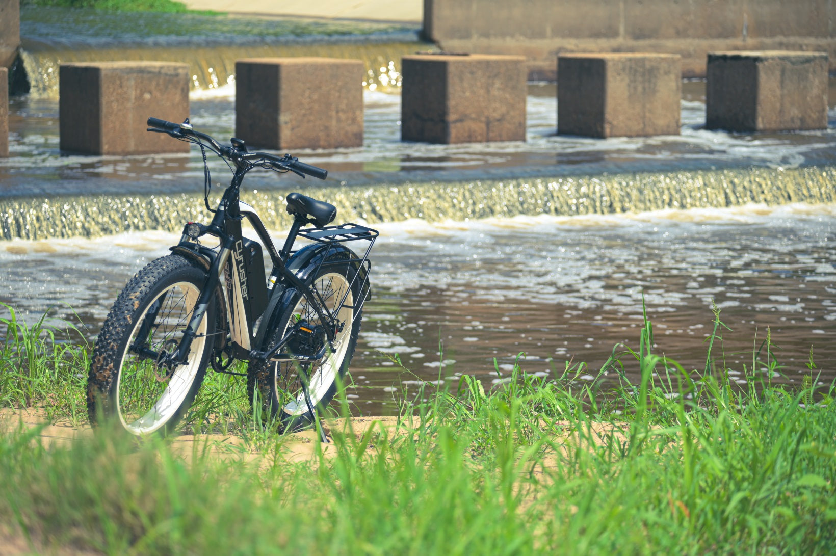 Can I Ride a Cyrusher Electric Bike in the Rain?