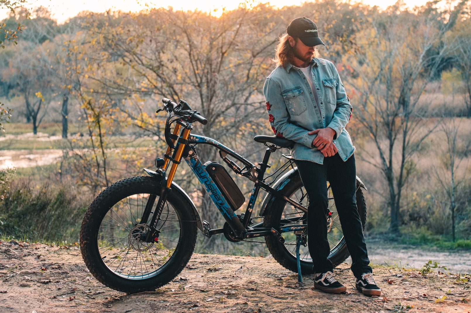 Cyrusher XF900 man mountain ebike