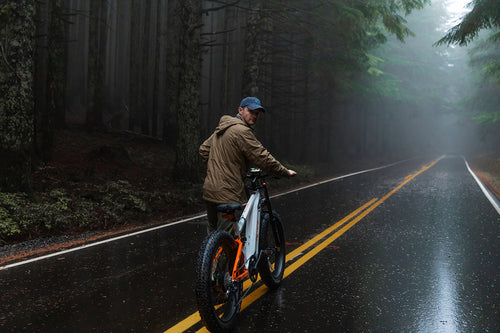 photo bike cyrusher ranger ebike rainy day 01