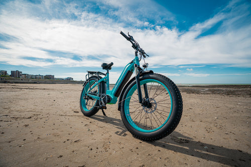 Cyrusher Kuattro ebike summer at the beach 07