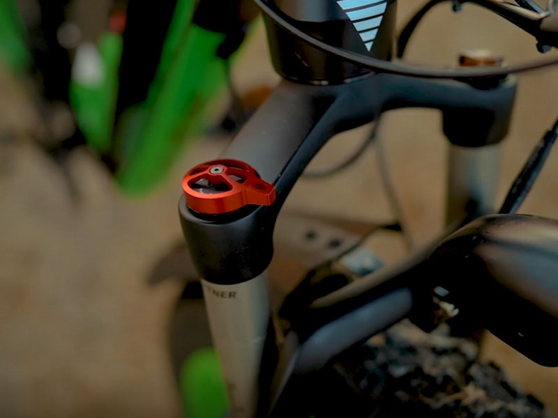front fork suspension
