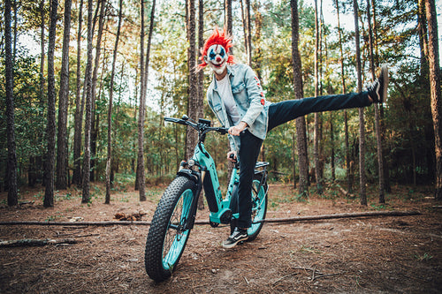 photo bike cyrusher Kuattro ebike halloween 04